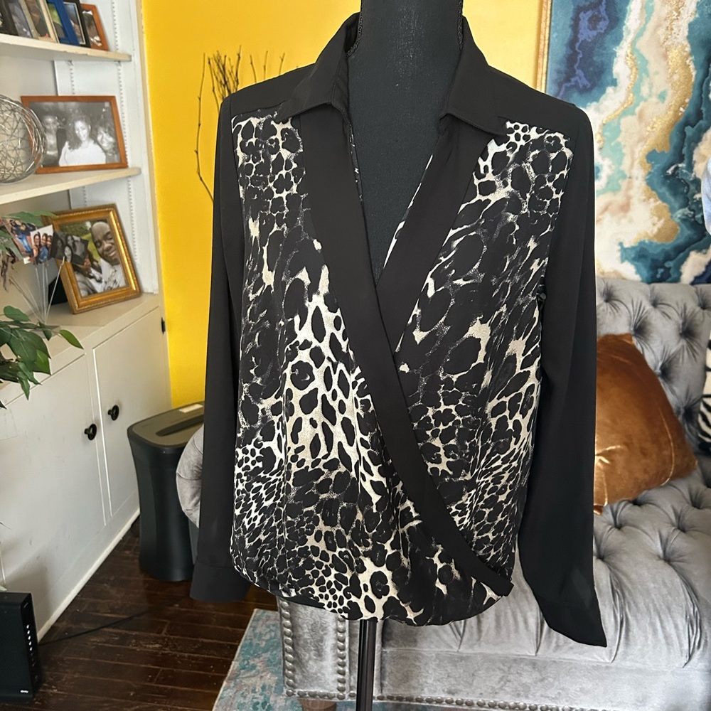 Leopard Print Wrap Blouse - Black and white small great condition - Picture 7 of 10